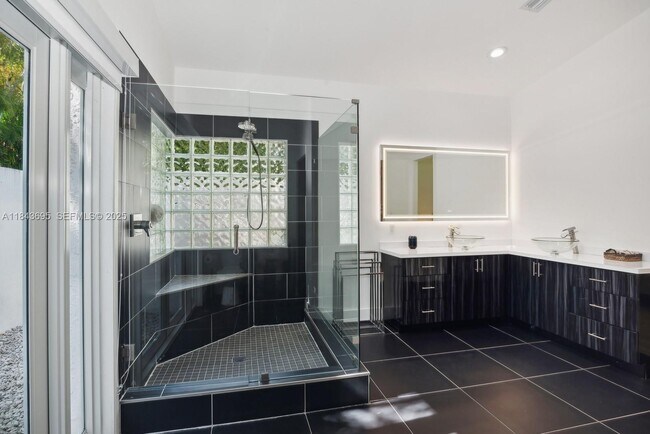 Building Photo - 7720 SW 177th St