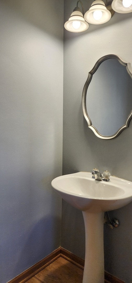 Building Photo - 5015 Elmira Ct