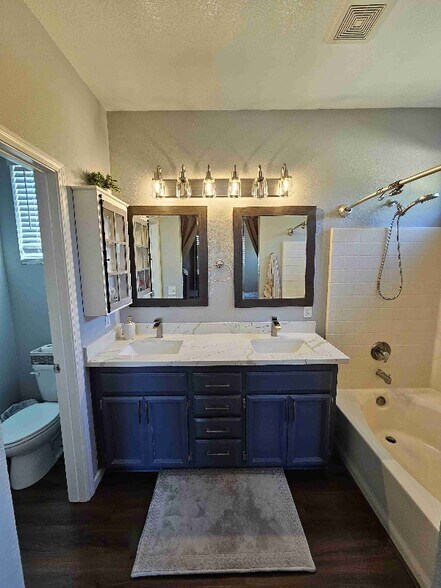 Building Photo - 2842 Flora Springs Way