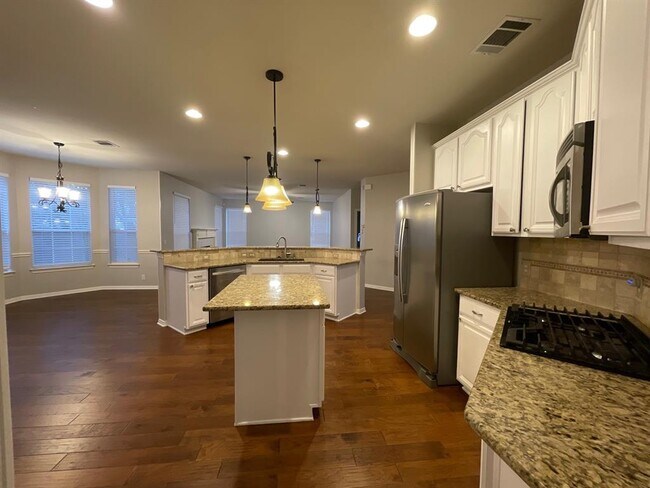 Building Photo - 9919 Barbrook Dr