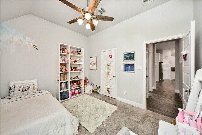 Building Photo - 2206 Forest Trace Ln