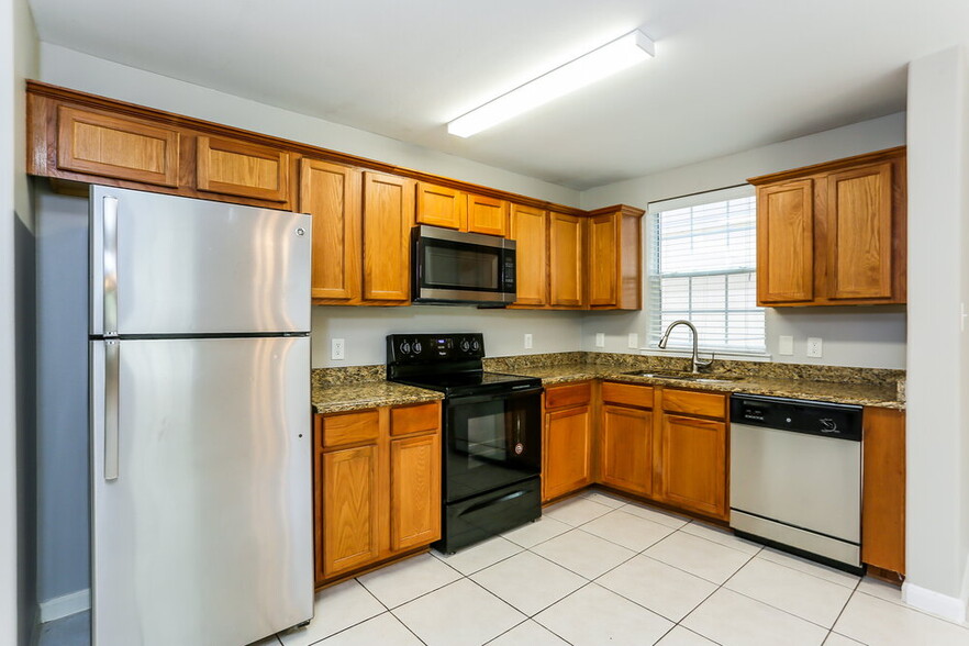 Building Photo - 4946 S Cancun