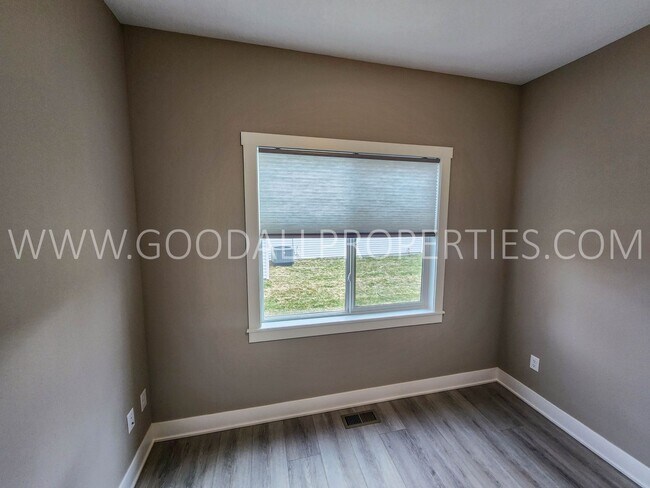 Building Photo - Brand New 4 Bedroom, 3 Bath 3 car garage Home in Waukee with a 3-Car Garage