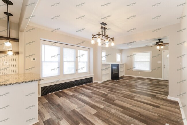 Building Photo - 3709 E 36th St