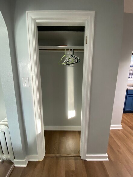 Building Photo - 2316 2nd Ave W