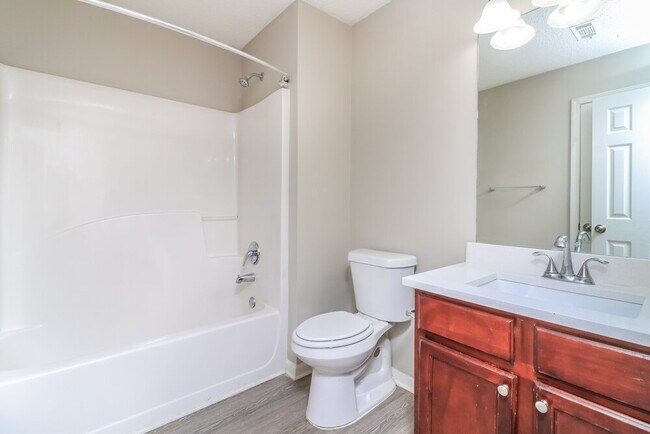 Building Photo - 166 Birchfield Way
