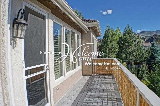 Building Photo - 4742 Village Green Pkwy