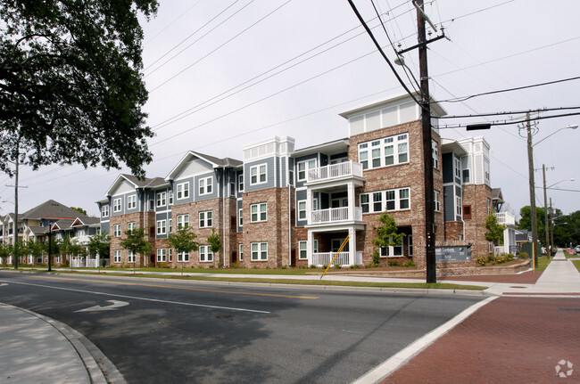 Primary Photo - Savannah Gardens Senior Residences