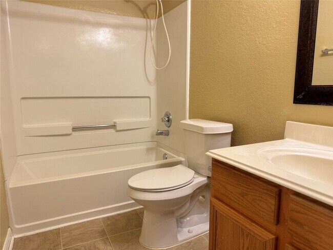 Building Photo - 15711 Western Skies Dr