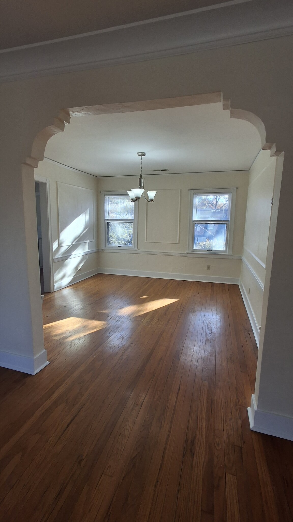 Building Photo - 417 E Meyer Blvd