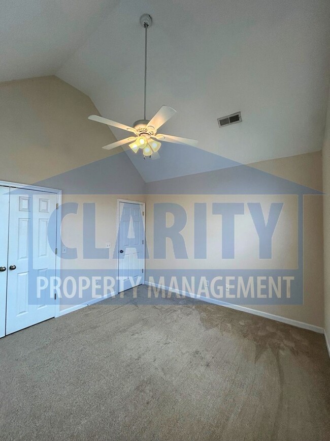 Building Photo - Beautiful 3-bedroom home!