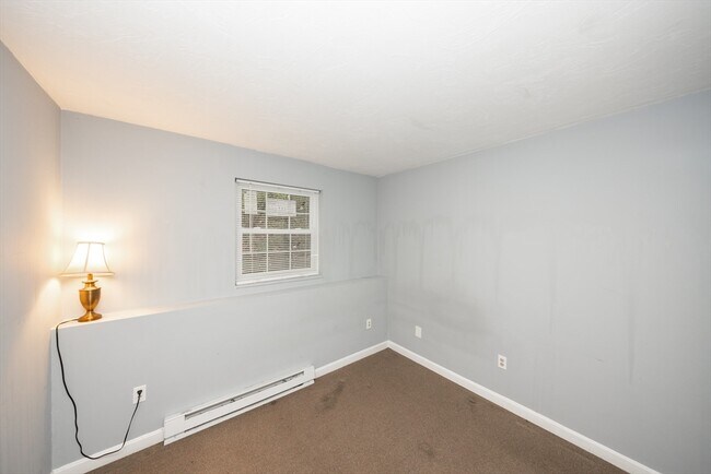 Building Photo - 36 B Gibbs St