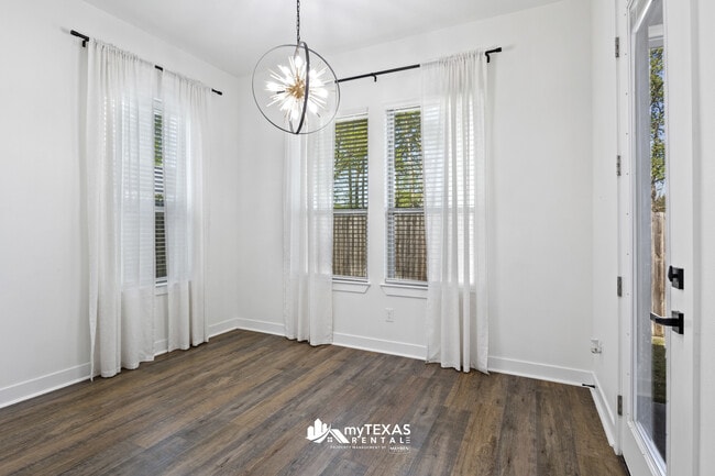 Building Photo - 237 Kathryn's Ct