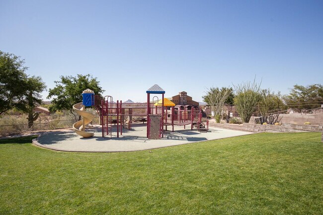 Building Photo - 3252 W Gran Paradiso Dr