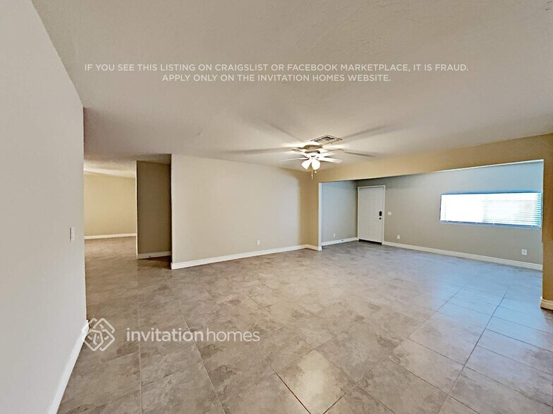 Building Photo - 3807 N 84th Ln