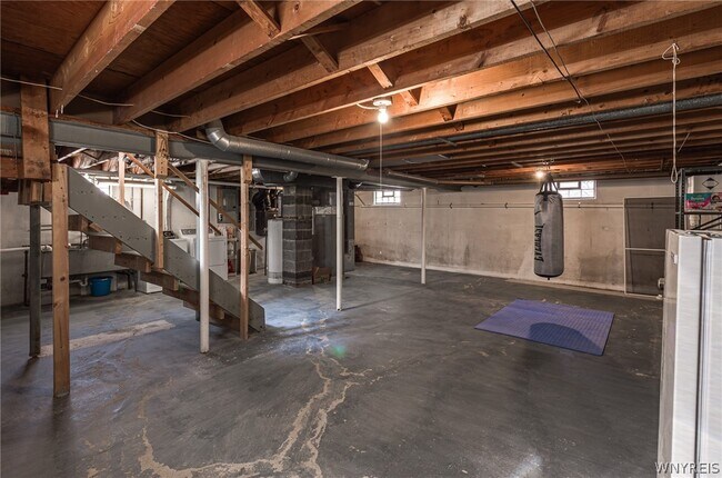 Building Photo - 279 Irvington Dr