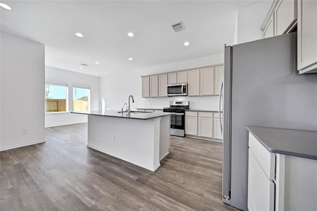 Building Photo - 12115 Blue Coast Ln