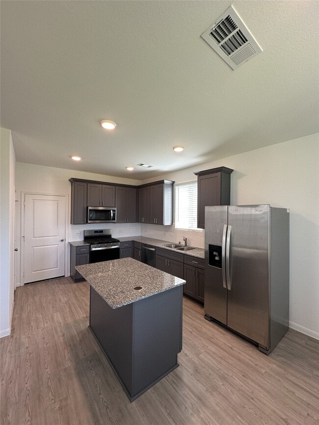 Building Photo - 23926 Escardilla Dr
