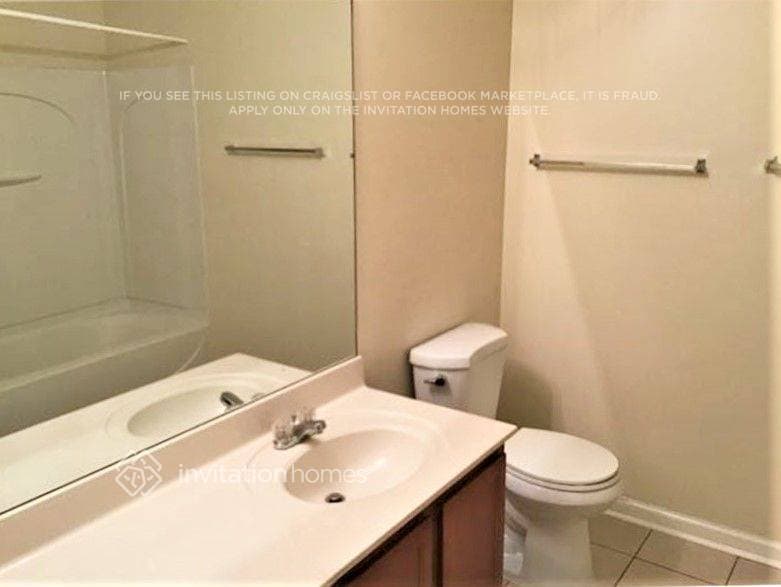 Building Photo - 452 Leaflet Ives Trail