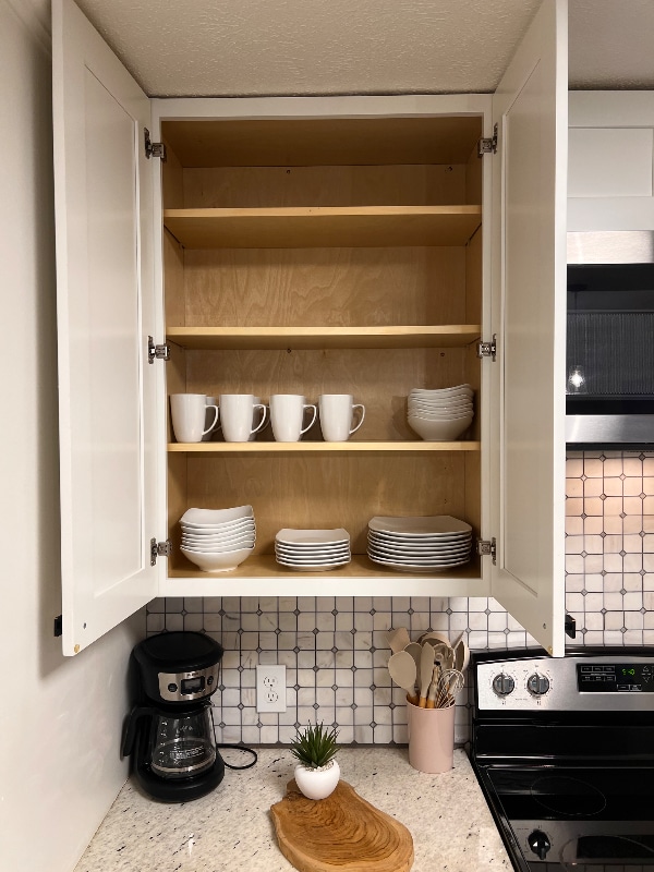 Building Photo - 417 1st St S