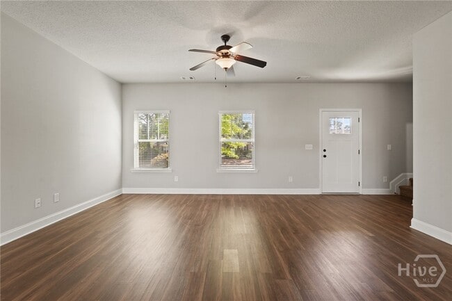 Building Photo - 504 Potter Stone Square