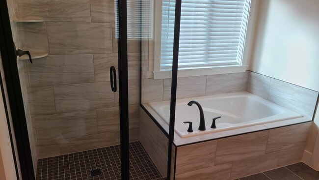 Building Photo - 184 Galena Smt Dr