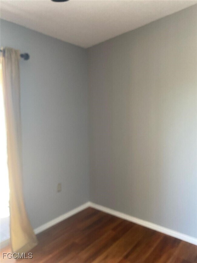 Building Photo - 5713 Foxlake Dr