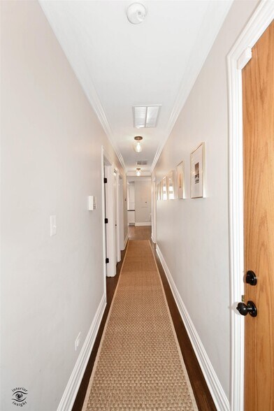 Building Photo - 211 W Saint Paul Ave