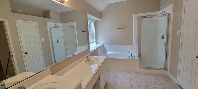 Building Photo - 98 S Regan Mead Cir