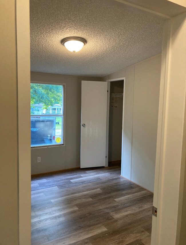 Building Photo - 103 Wade Rd