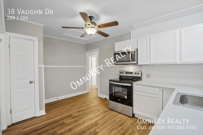 Building Photo - 38 Vaughn Dr