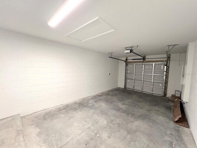 Building Photo - 111 Rolling Sands Dr