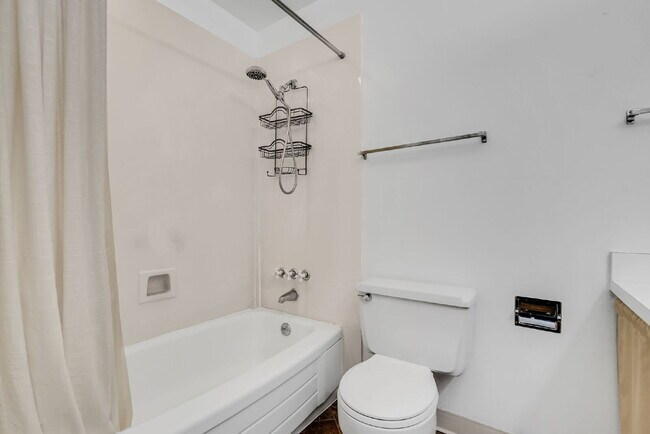 Building Photo - "Charming 2-Bed Condo Oasis in Walnut Cree...
