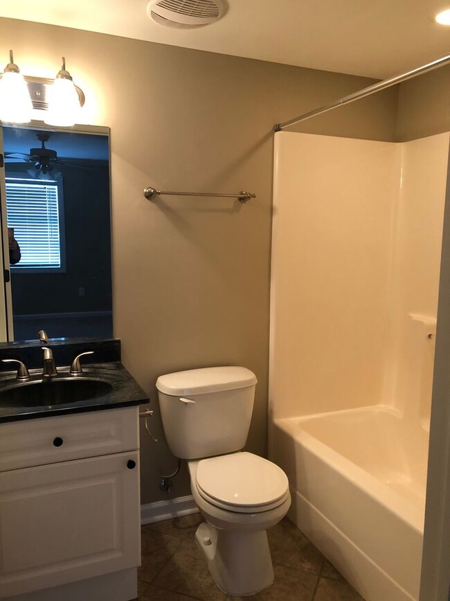 Building Photo - Lamp Light Condos