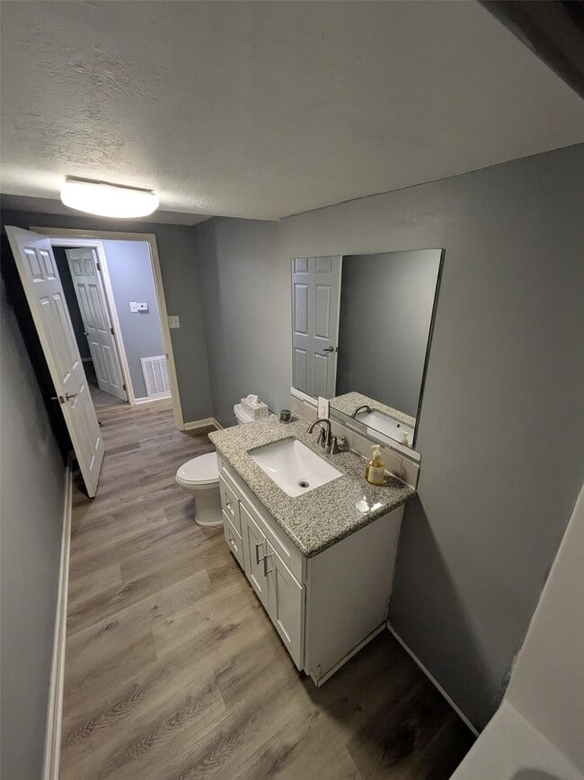 Building Photo - 171 Bayberry Dr