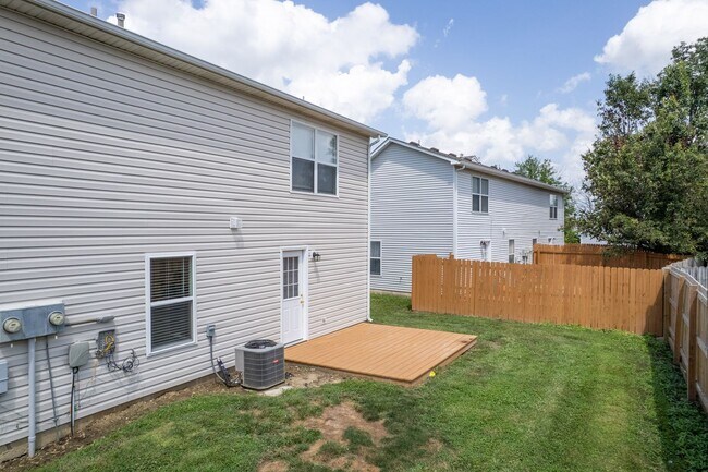 Building Photo - 2412-2414 Calder Ct.