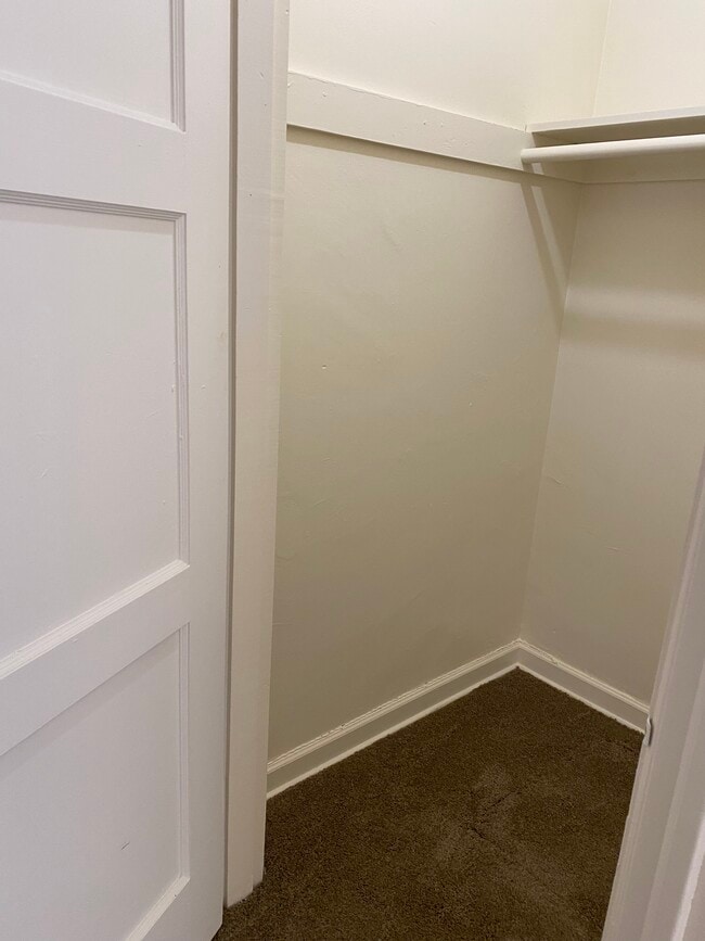 Building Photo - 1415 18th St NE