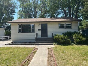 Building Photo - Charming Home for Rent