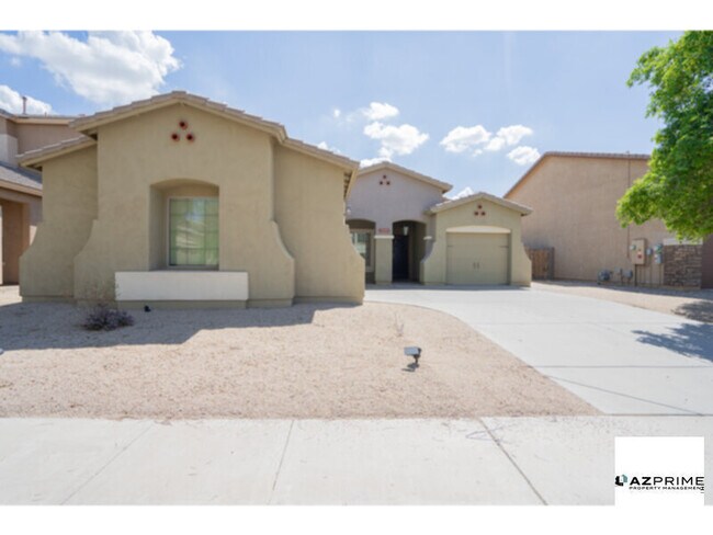 Building Photo - Spacious 4/2 Phoenix House - Modern Comfor...