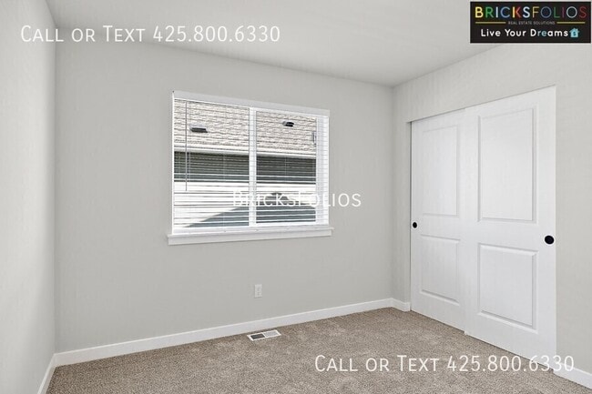 Building Photo - 8340 52nd St NE