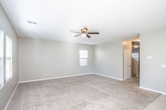 Building Photo - Home at Mission Royal Resort Living Community! 5bd 3ba 2688sqft!