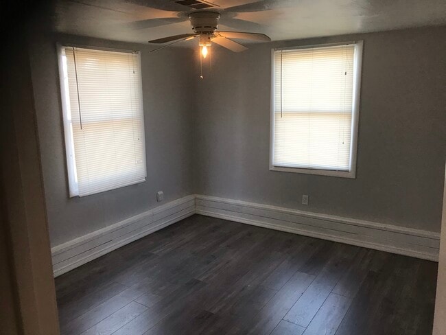 Primary Photo - 5857 Curry Rd