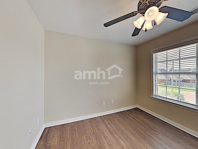 Building Photo - 2935 Geoffrey Dr