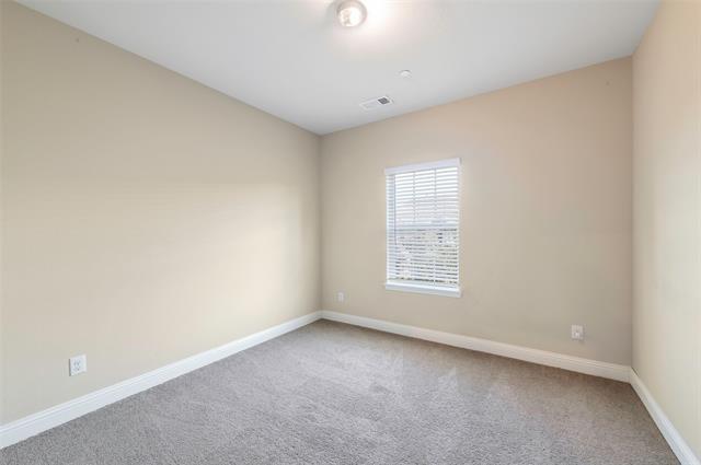 Building Photo - 6267 Blythe Dr