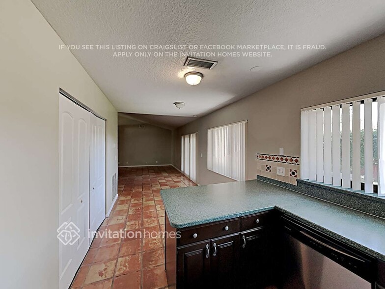 Building Photo - 10226 SW 49th Pl