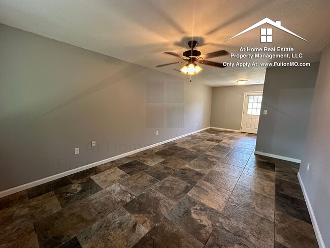 Building Photo - 107 Spruce Dr