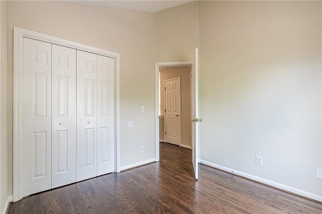 Building Photo - 3301 Avensong Village Cir