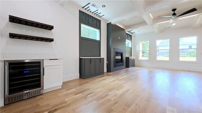 Building Photo - 1197 Avondale Ave SE