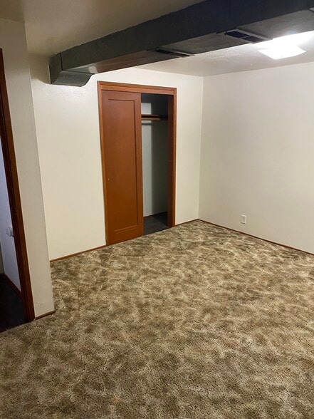 Building Photo - 238 S 70th St