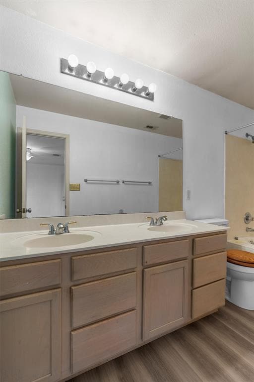 Building Photo - 130 Siebert Dr